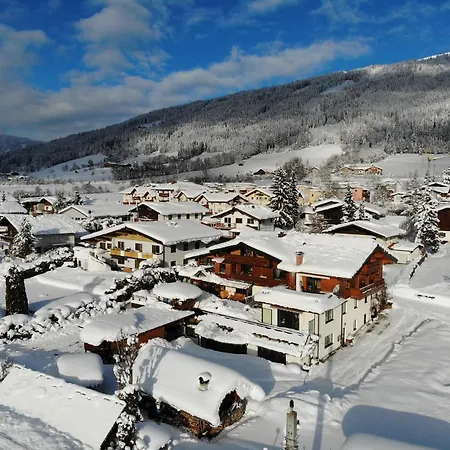 Aparthotel Wellnesshaus Reichelt 4*