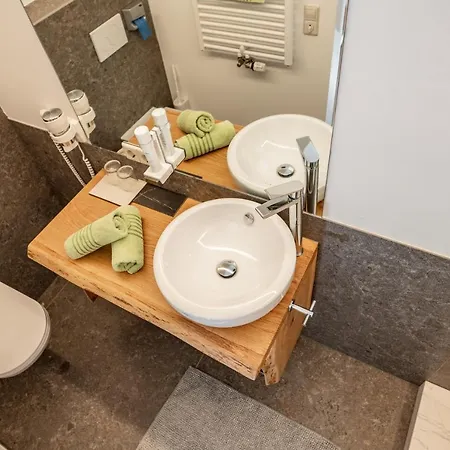 Aparthotel Wellnesshaus Reichelt 4*